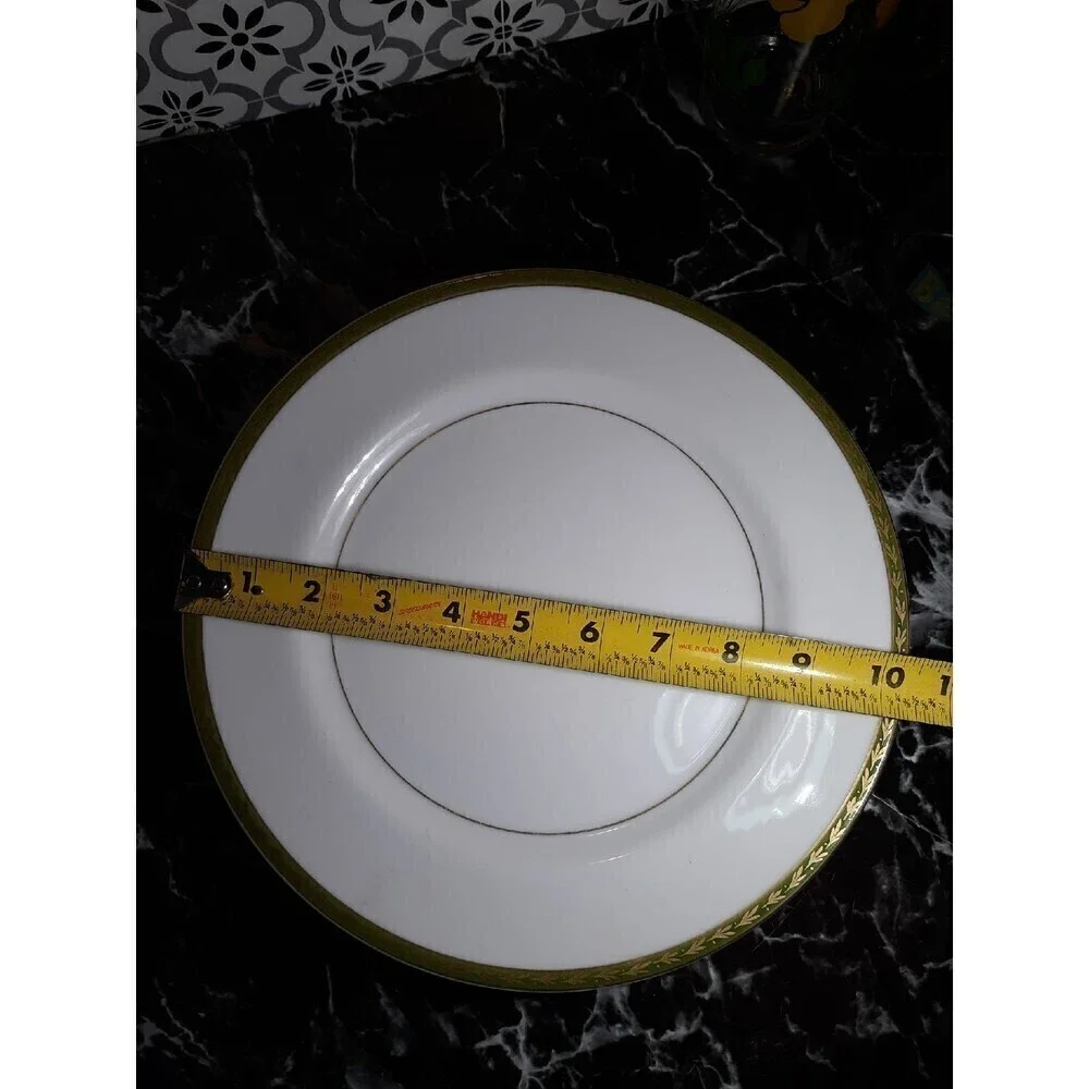 Mikasa Viscount 5688 green gold plates